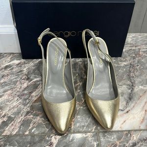 Sergio Rossi gold slingback pump.
